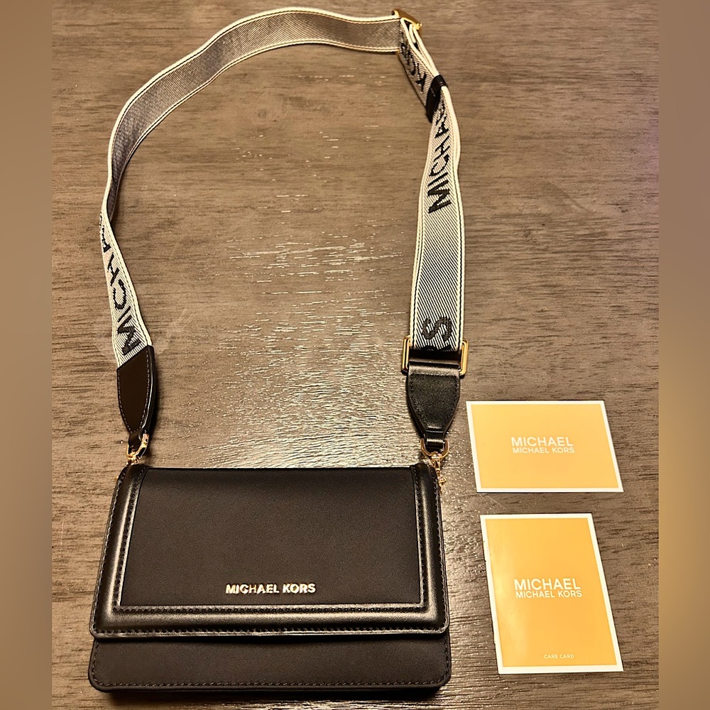 MICHAEL KORS Jet Set Small Nylon Gabardine Smartphone Crossbody Bag